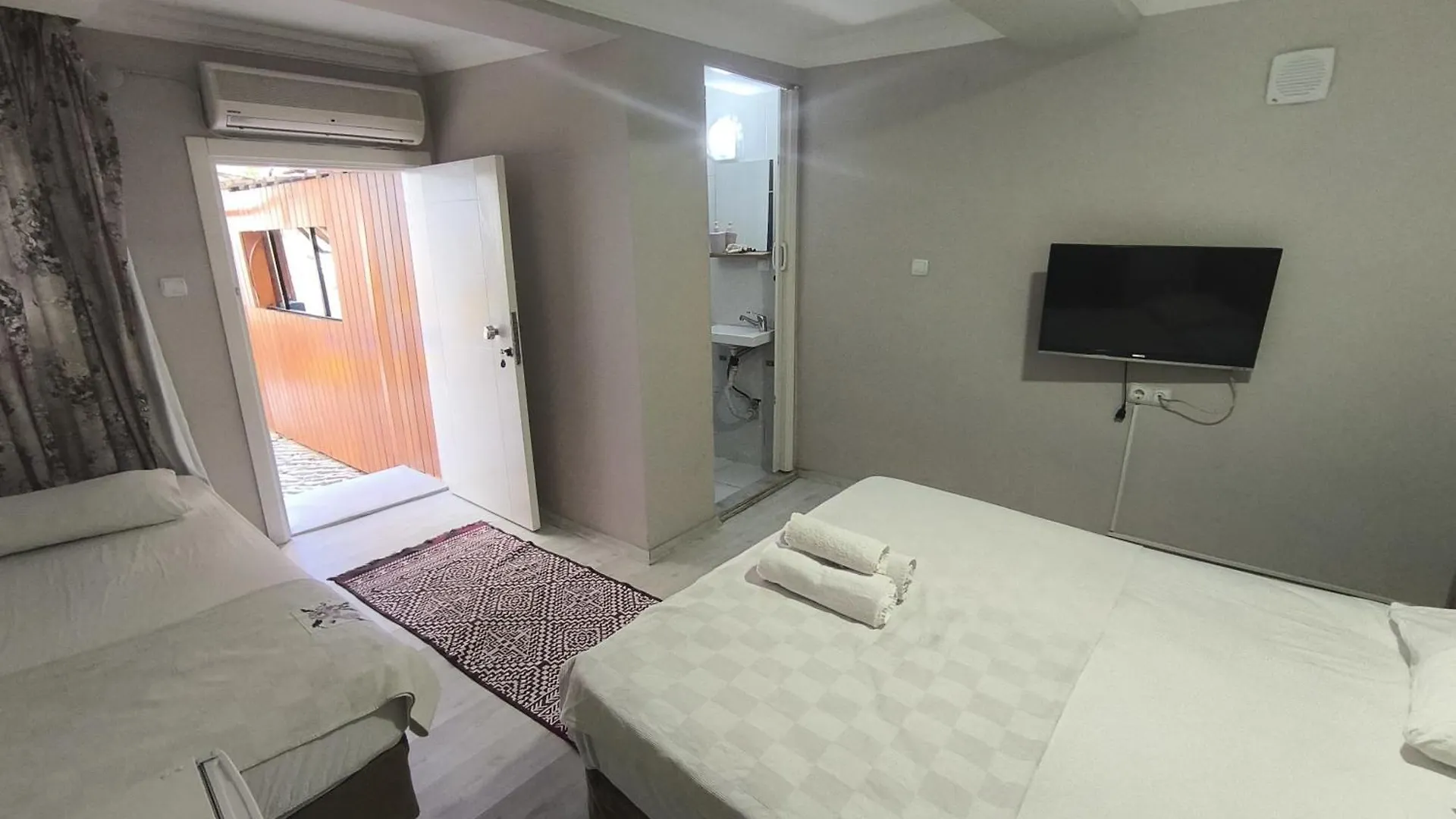 منزل للإقامة Lavinya Pension كوشاداسيه